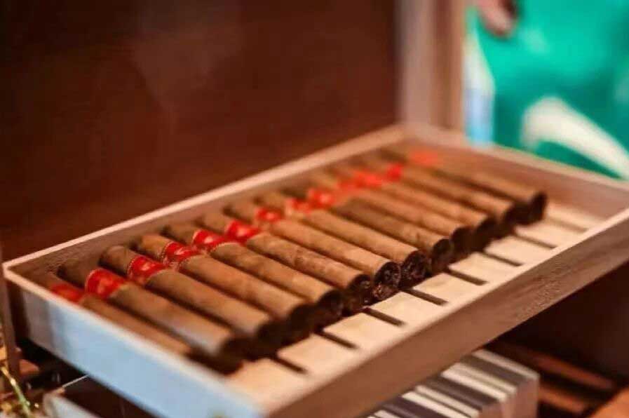 1761804029805866.jpg 21.jpg